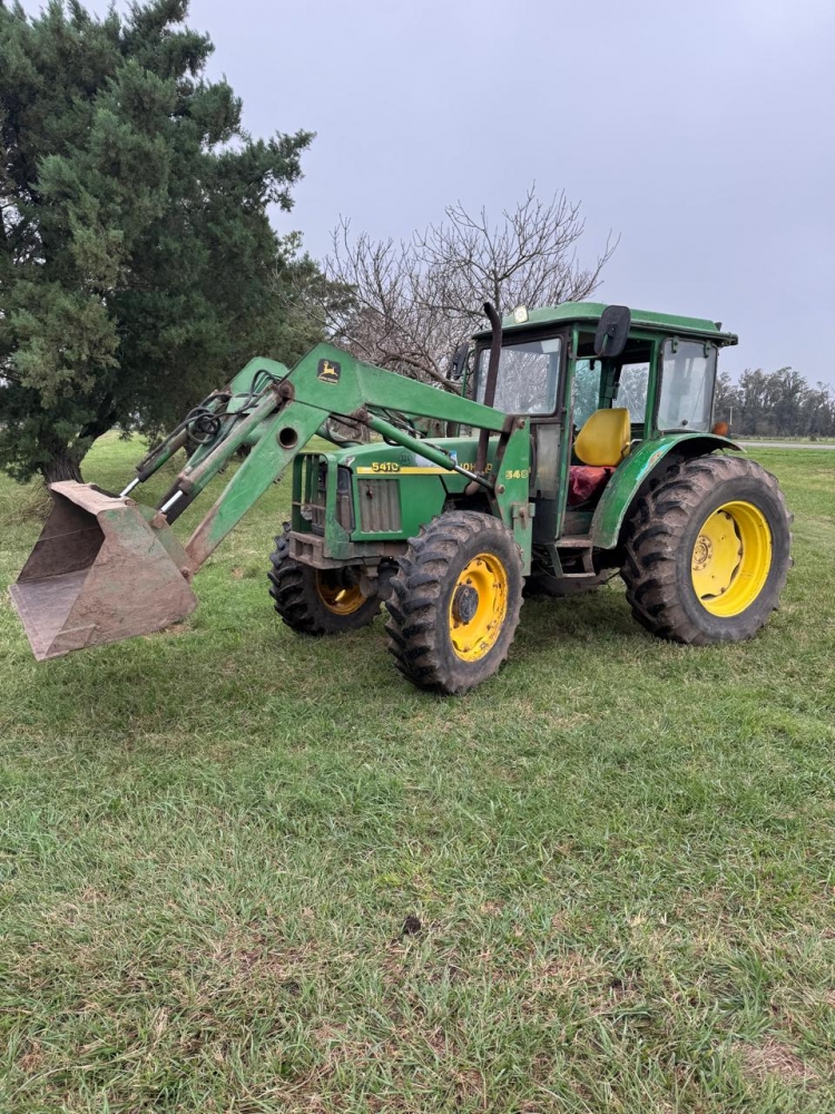 1  Tractor JOHN DEERE 5410 DT,