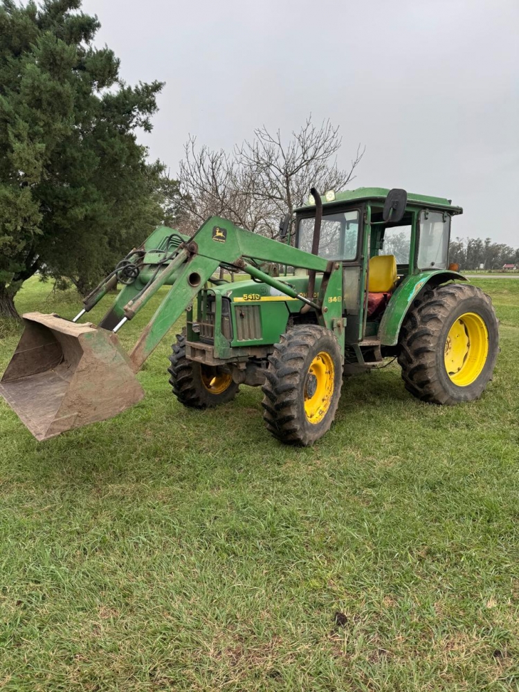 1  Tractor JOHN DEERE 5410 DT,