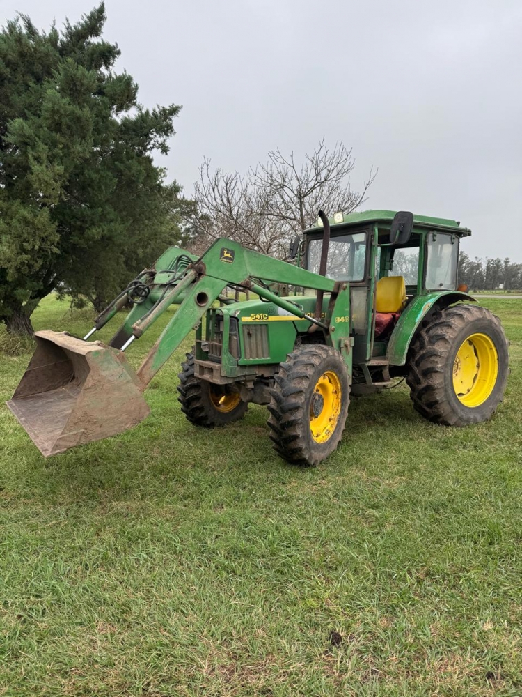 1  Tractor JOHN DEERE 5410 DT,