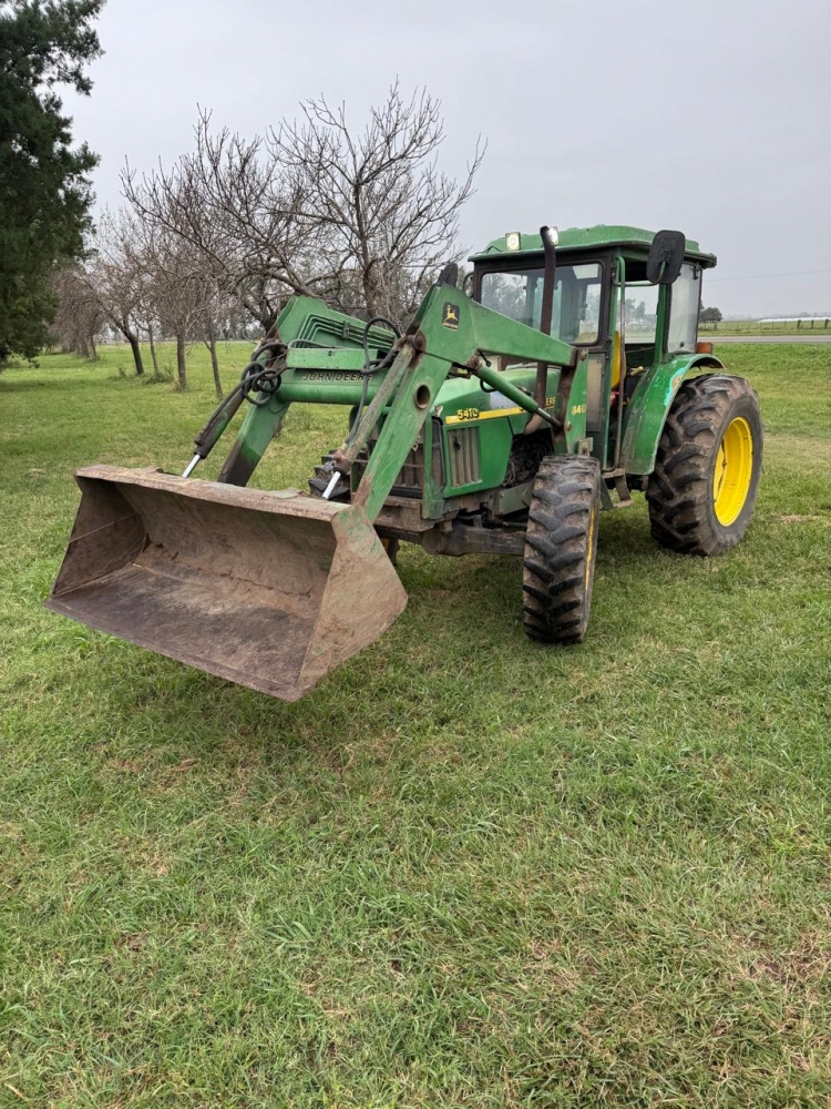 1  Tractor JOHN DEERE 5400 DT,