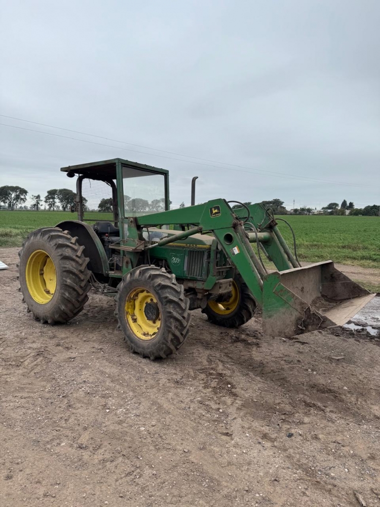 1  Tractor JOHN DEERE 5400 DT,