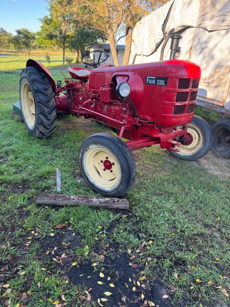 1  Tractor FAHR D 30 L