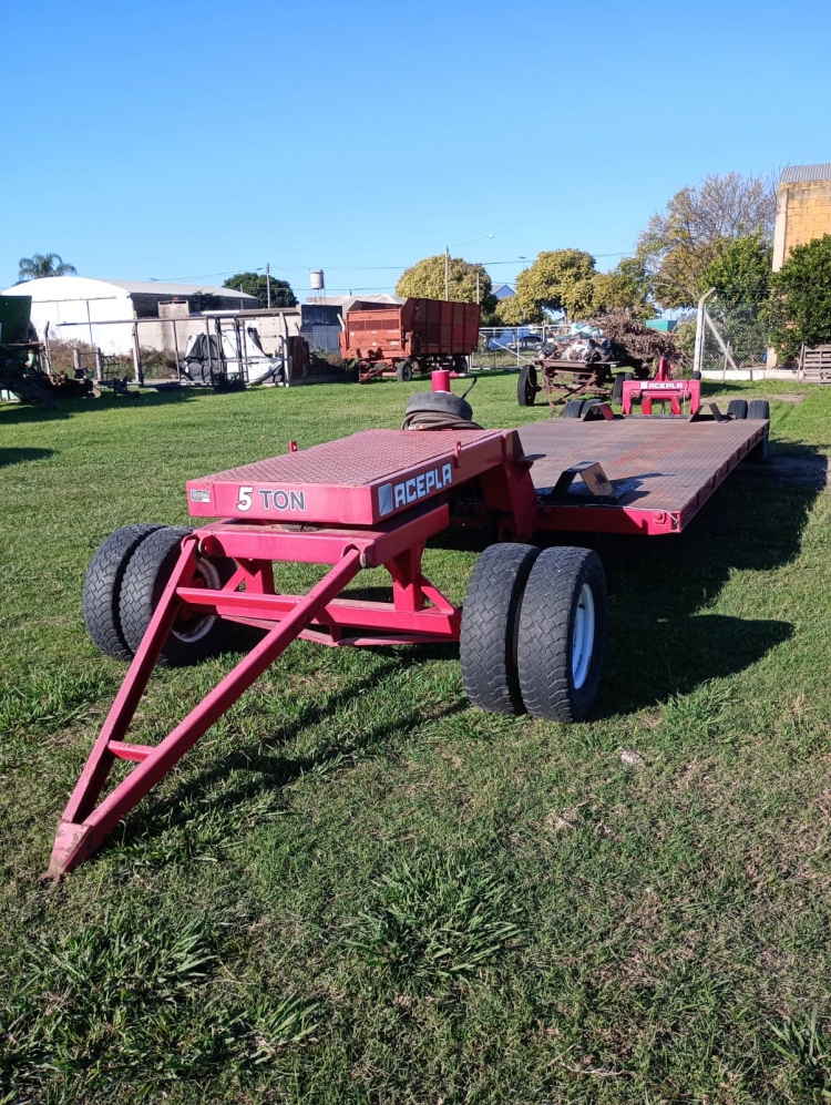 2 TRAILERS PARA TRANSPORTE DE AUTOELEVADOR