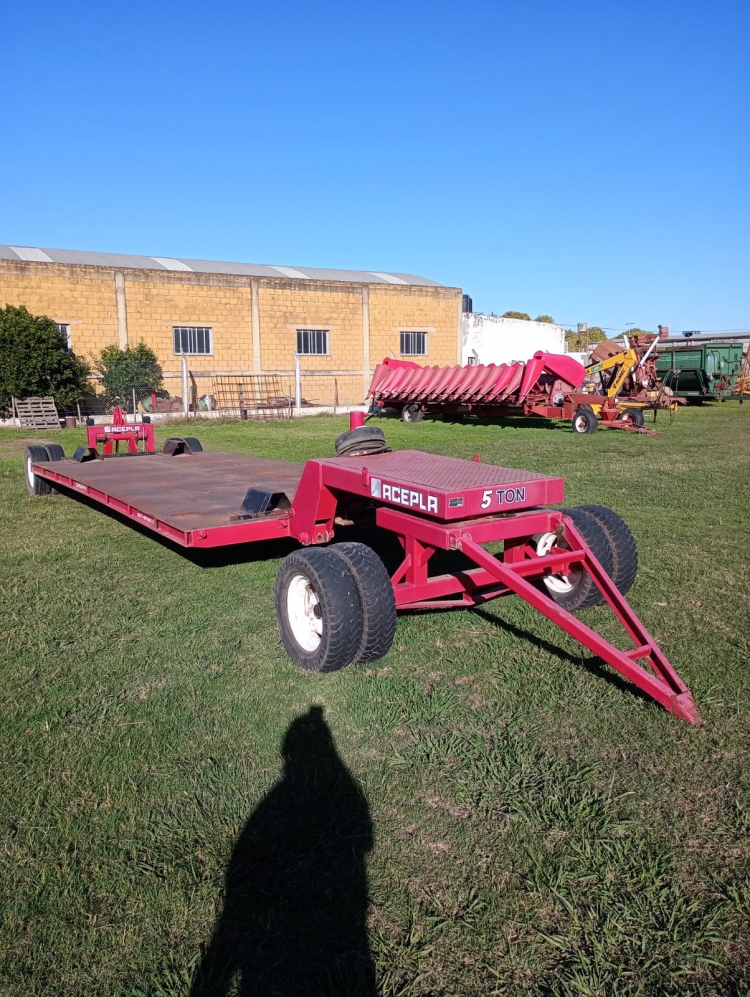 2 TRAILERS PARA TRANSPORTE DE AUTOELEVADOR