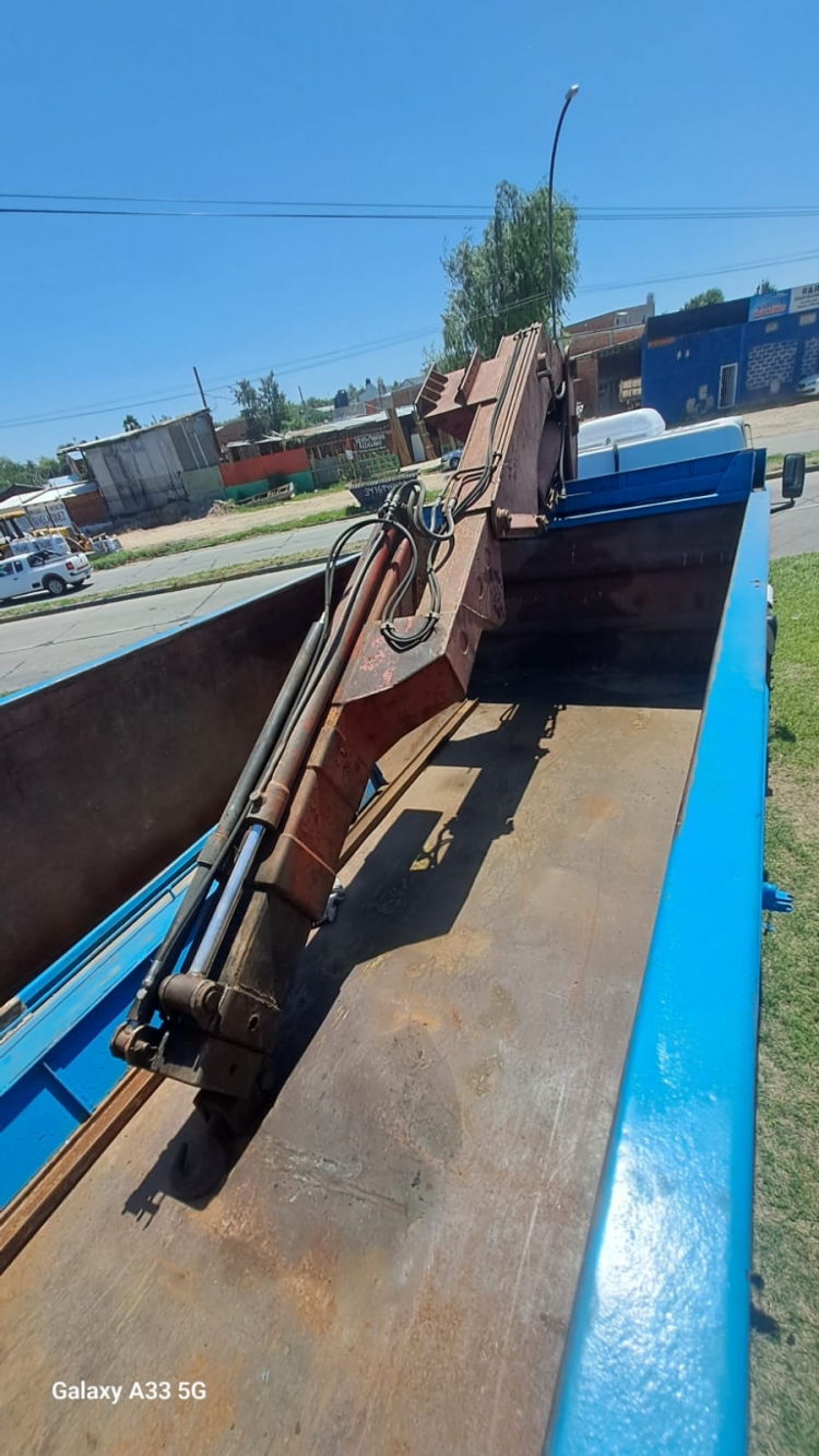 3 CAMIONES FORD CARGO, FORD 14.00, CHEVROLET 714