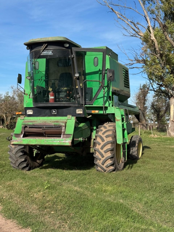 1  Cosechadora JOHN DEERE 1175 A
