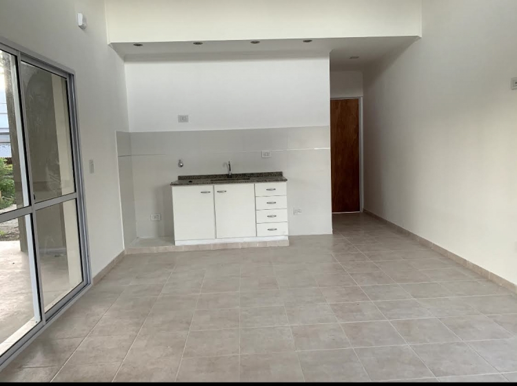 CASA UN DORMITORIO A ESTRENAR 