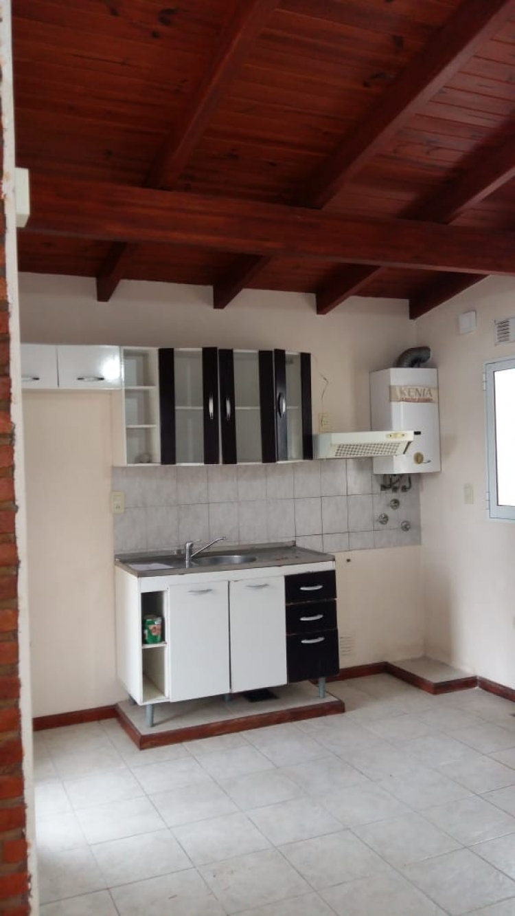 CASA UN DORMITORIO