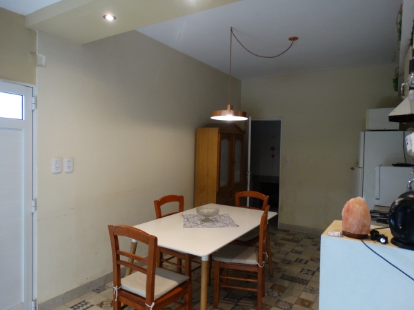 CASA 2 DORMITORIOS 