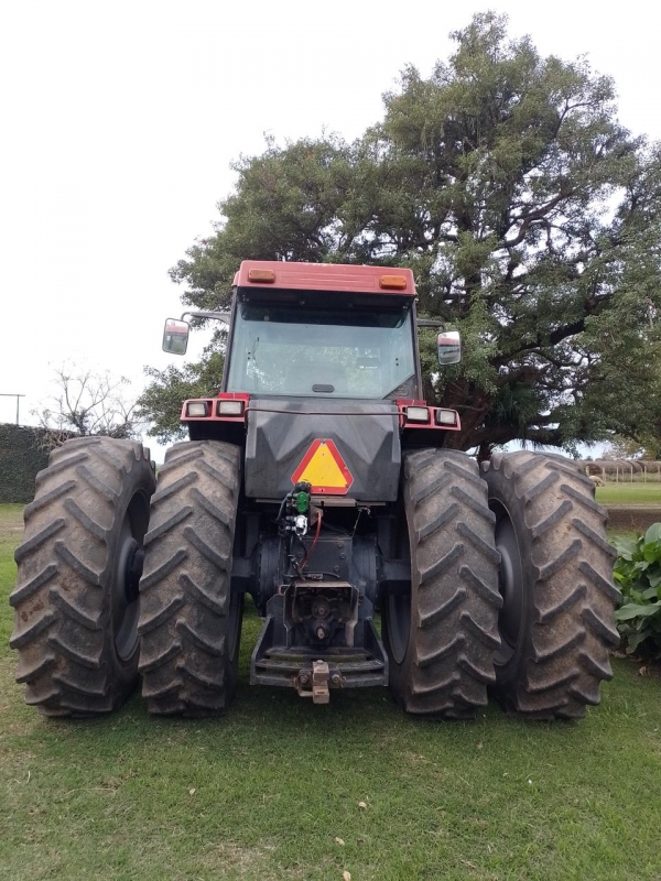1 Tractor CASE 8920; DT, año 1989