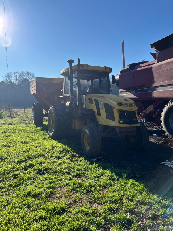 1 Tractor PAUNY 230 C, año 2013, 