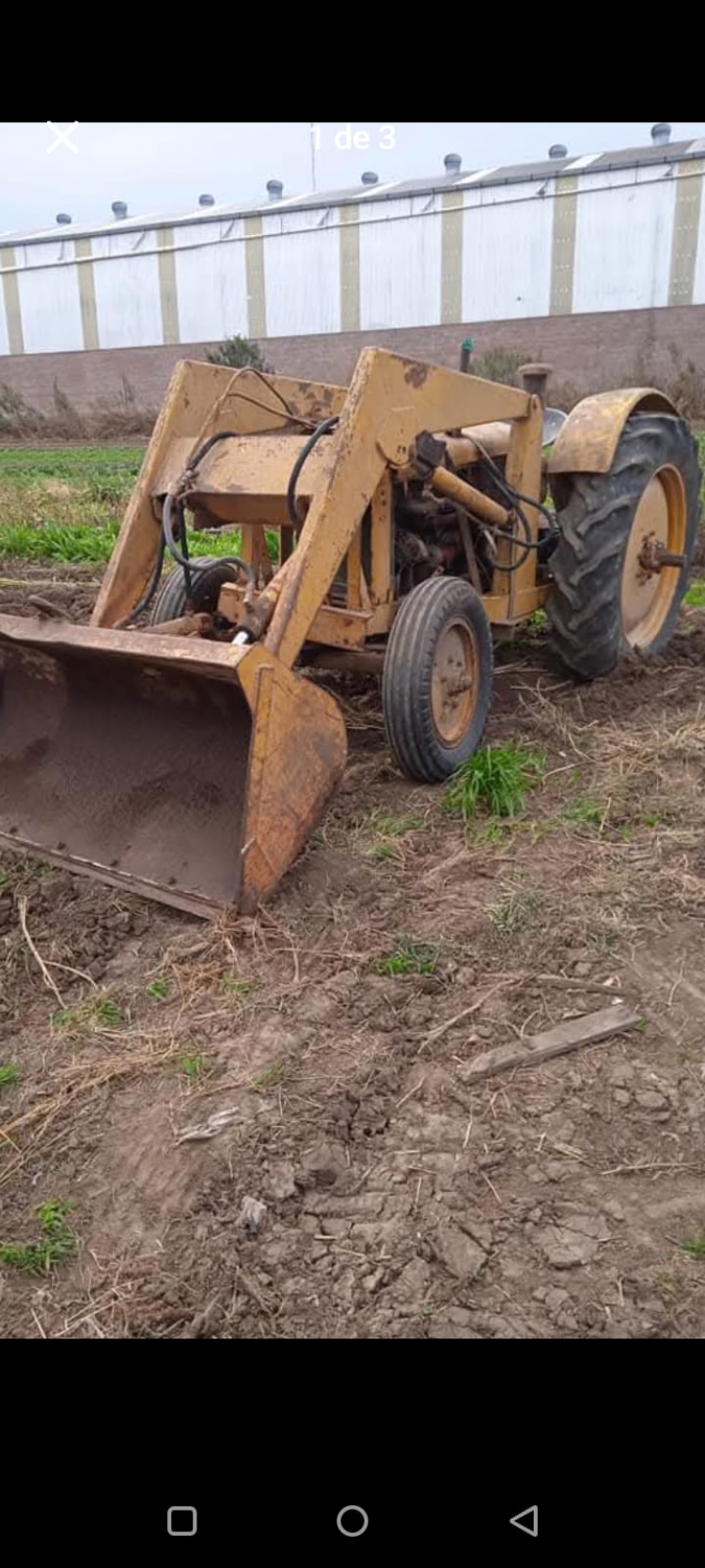 1  Tractor HANOMAG R 35, con pala cargadora frontal