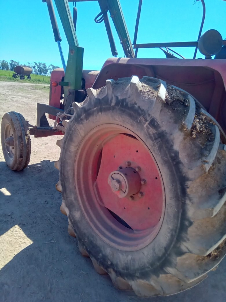 1 TRACTOR HAZRD 400 B