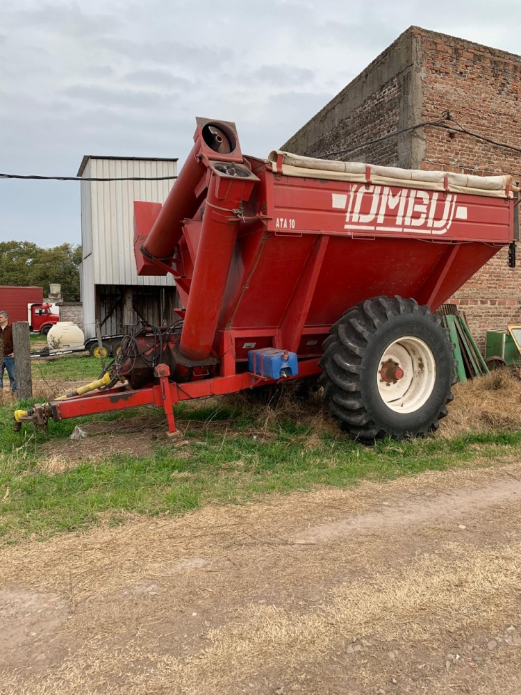 1  Acoplado autodescargable OMBÚ,