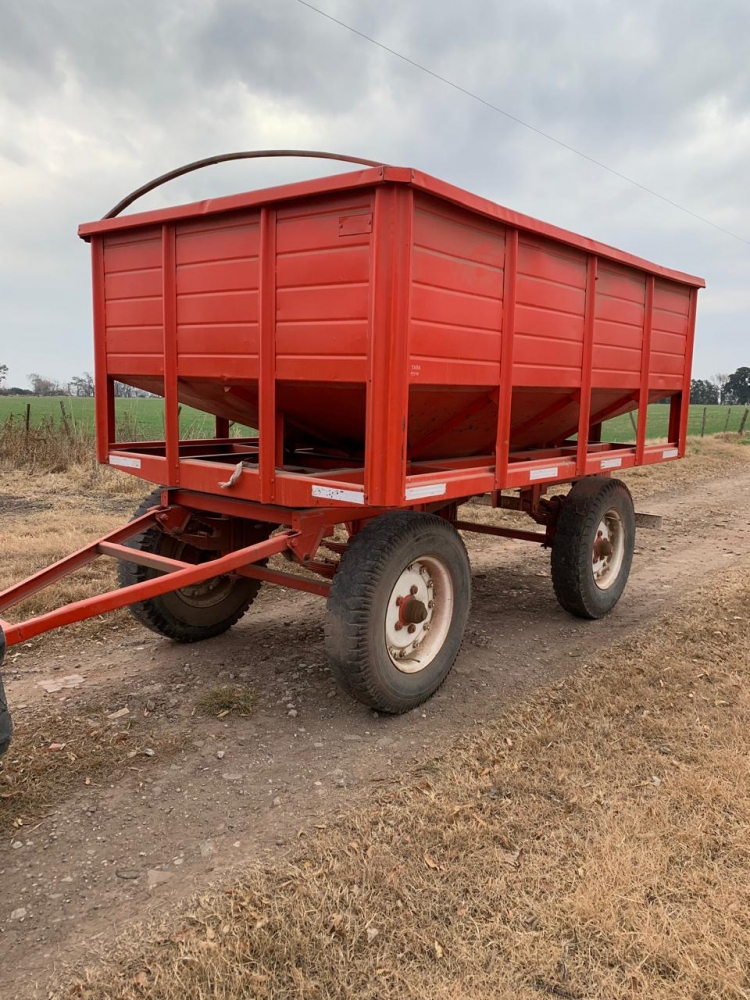 1 Acoplado tolva GENTILLI, para 6 ton