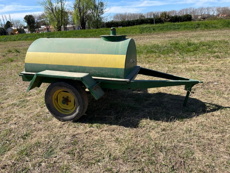 6 Acoplados tanques GENTILLI , CONESE, MANCINI, CONESE y otros