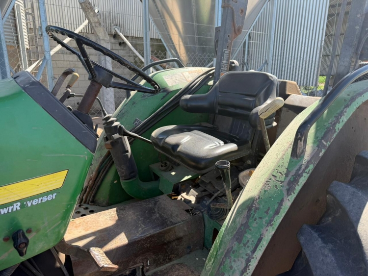 1  Tractor JOHN DEERE 5410