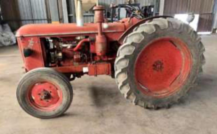 1 Tractor HANOMAG BRILLAN 57