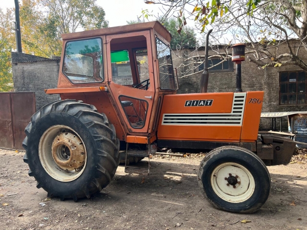 1 Tractor FIATAGRIT 780