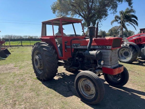 1 Tractor MASSEY FERGUSON 1075