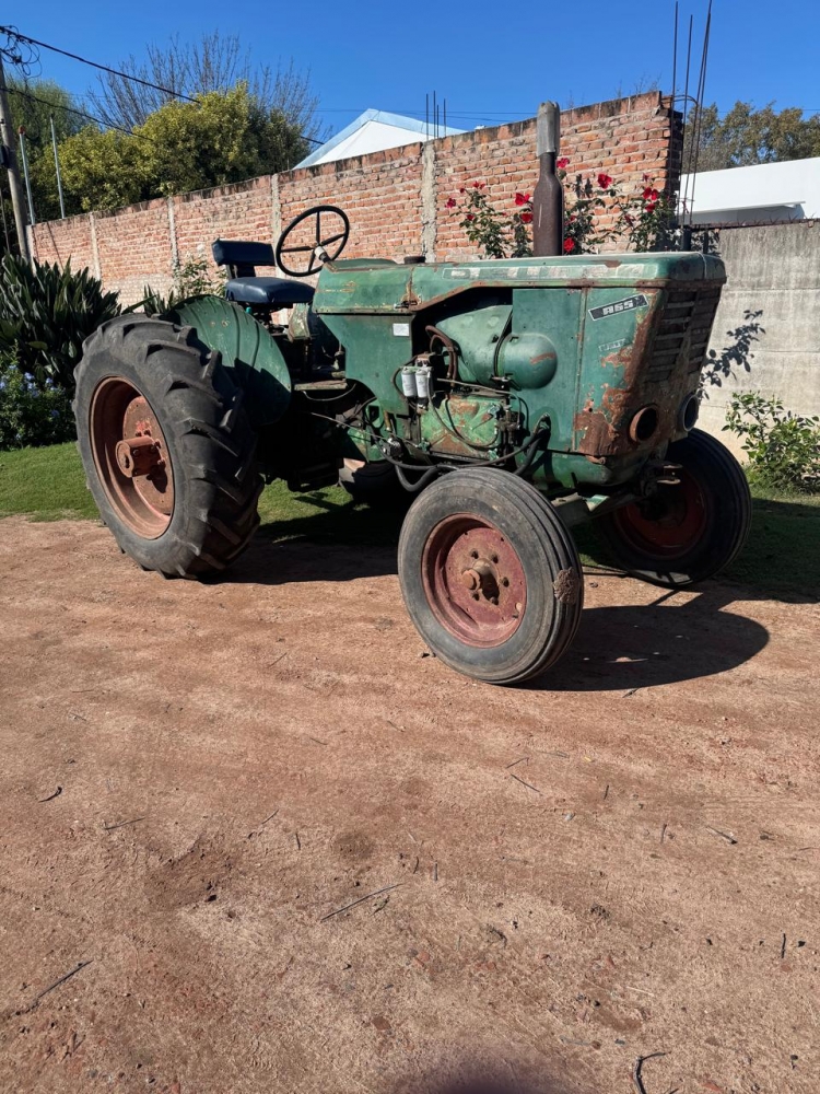 1 Tractor DEUTZ A 65 con motor 2114