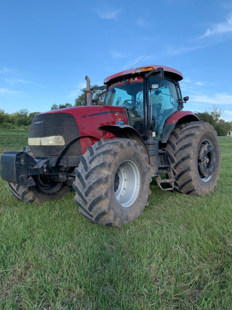 1 Tractor CASE PUMA 210 DT, cabina original con AA,