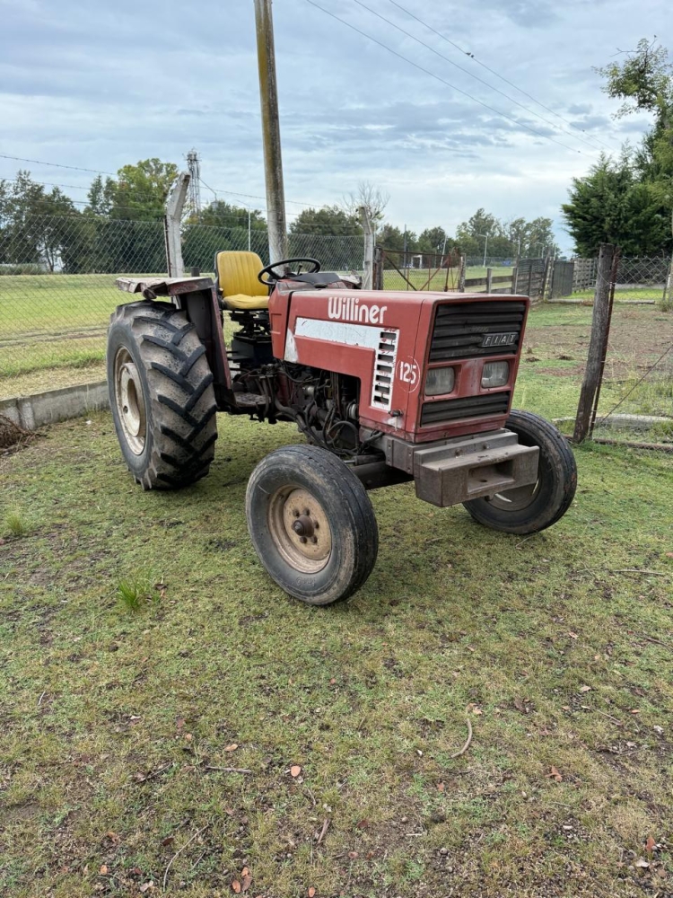 1 Tractor FIAT 466, con toma de fuerza