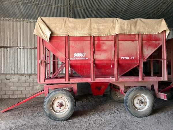 1 Acoplado tolva CONESE, para 10.000 kg