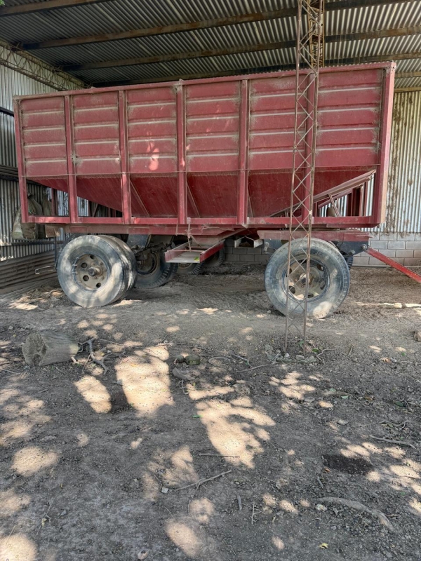 1 Acoplado tolva COSTARELLI para 12.000 kg