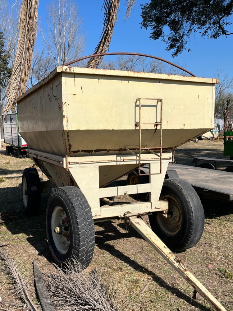 2 Acoplados tolva CURTO y RASS, 