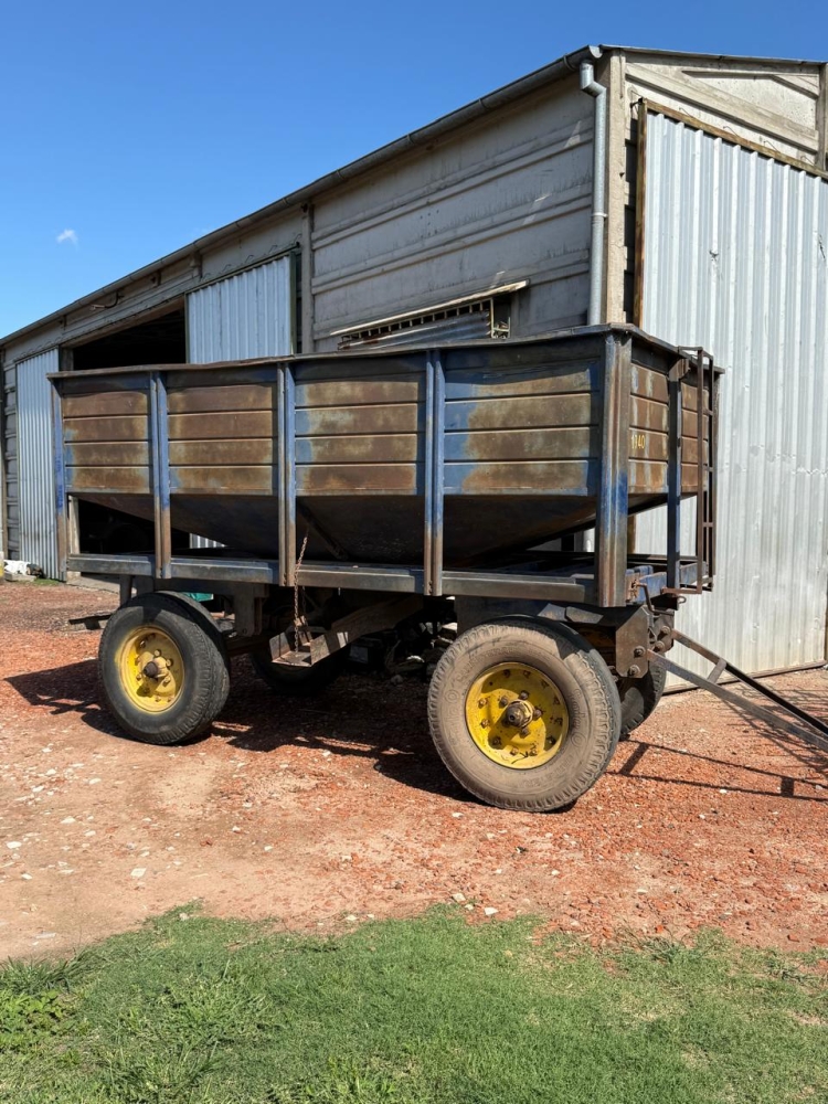 2 Acoplados tolva CURTO y RASS, 