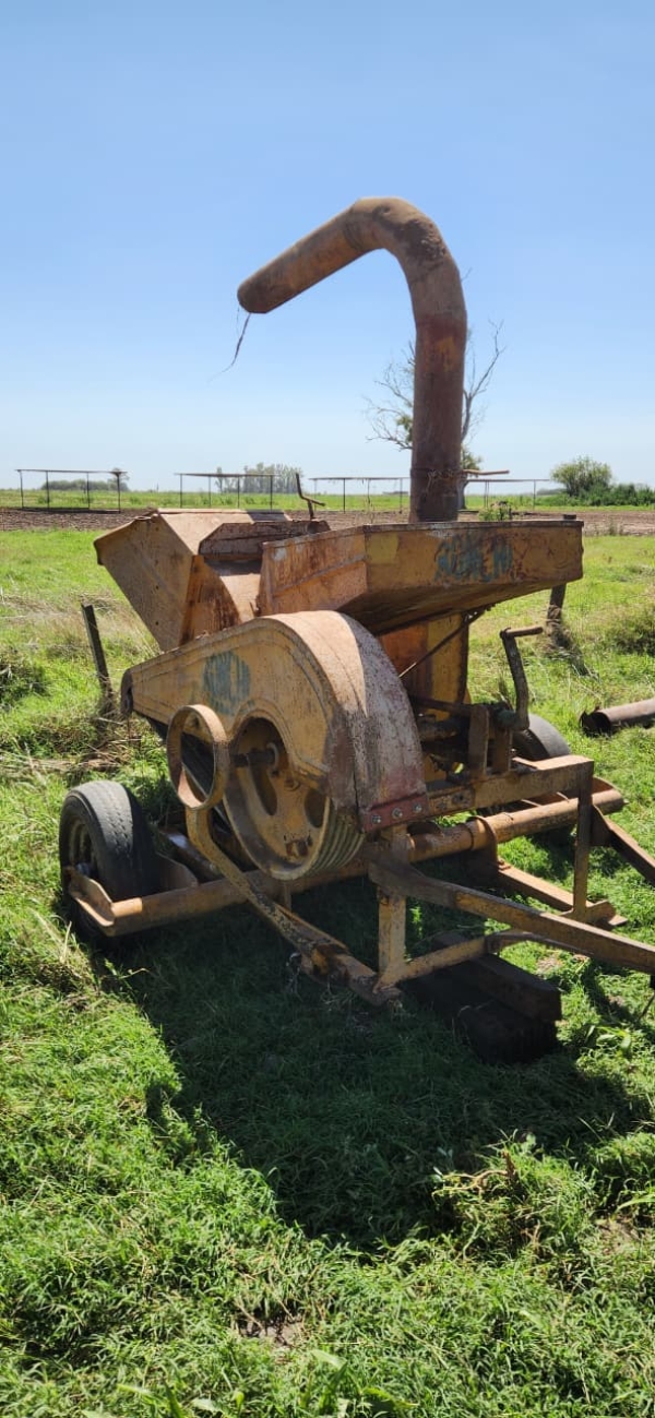 2 Moledoras de fardos y granos RONCHI y CARTECHINI.