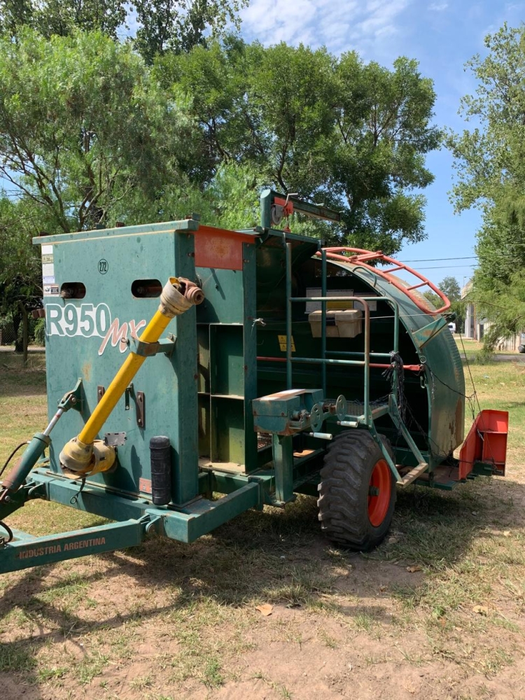 1  Embolsadora y quebradora RICHIGER R 950 MX,
