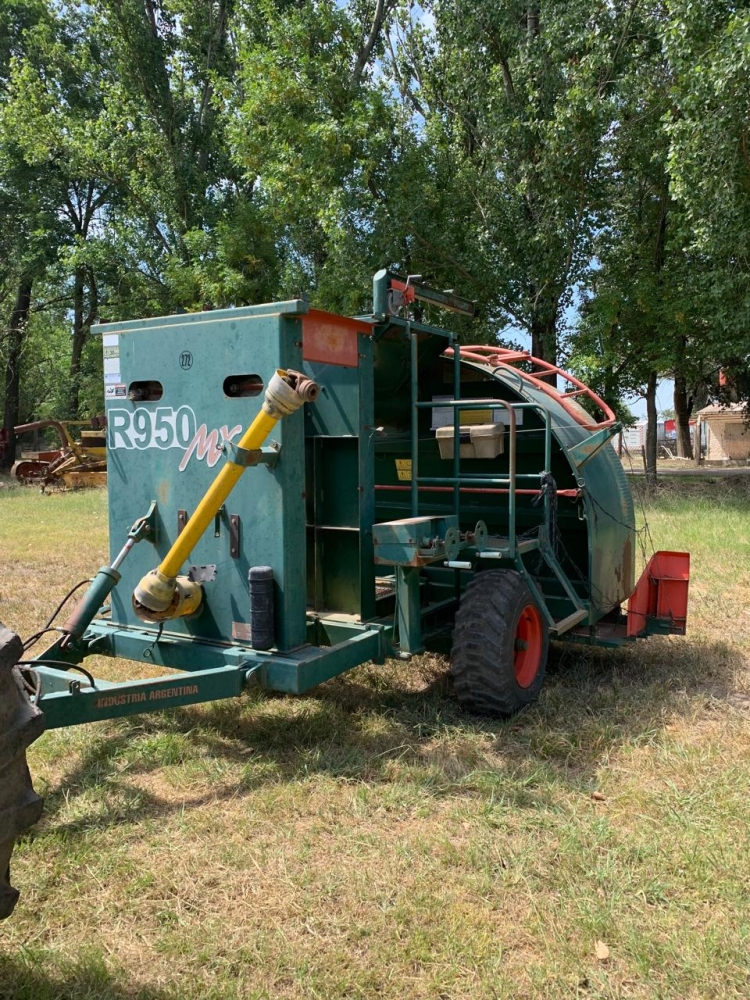 1  Embolsadora y quebradora RICHIGER R 950 MX,