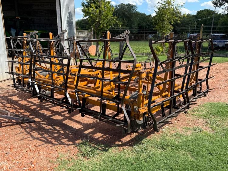 2 Rastras rabasto de 7 cuerpos: SUPER-DAN