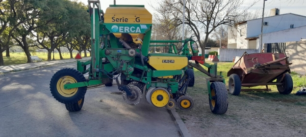 1 Sembradora ERCA, de 14 a 52, año 2001,