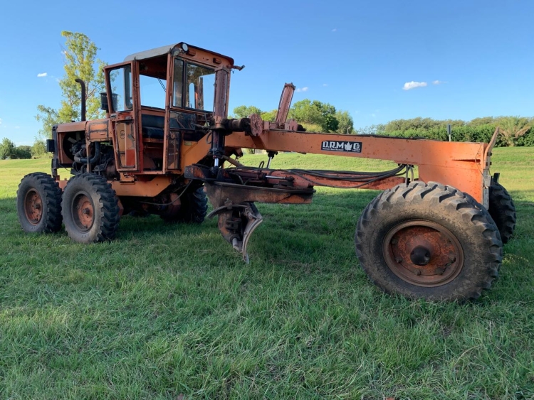 1 Motoniveladora, D´RAMCO D62-B