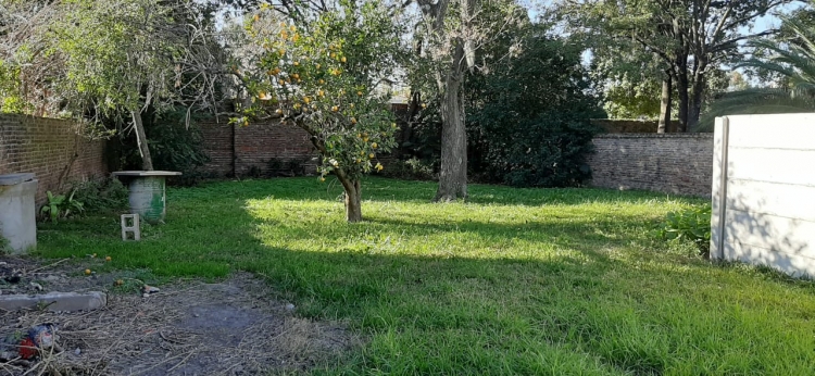 Casa a Reciclar con importante Terreno