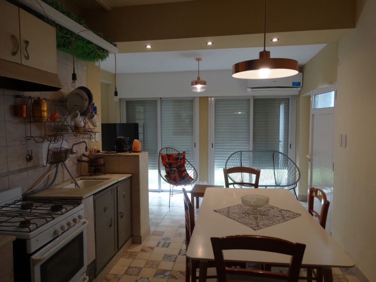 CASA 2 DORMITORIOS 